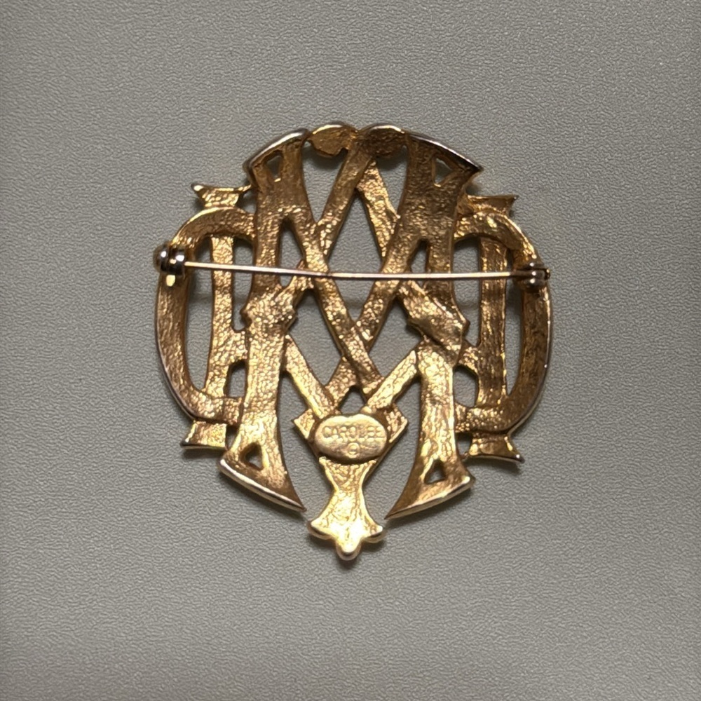 3/$18 Carolee Brooch - Picture 6 of 6
